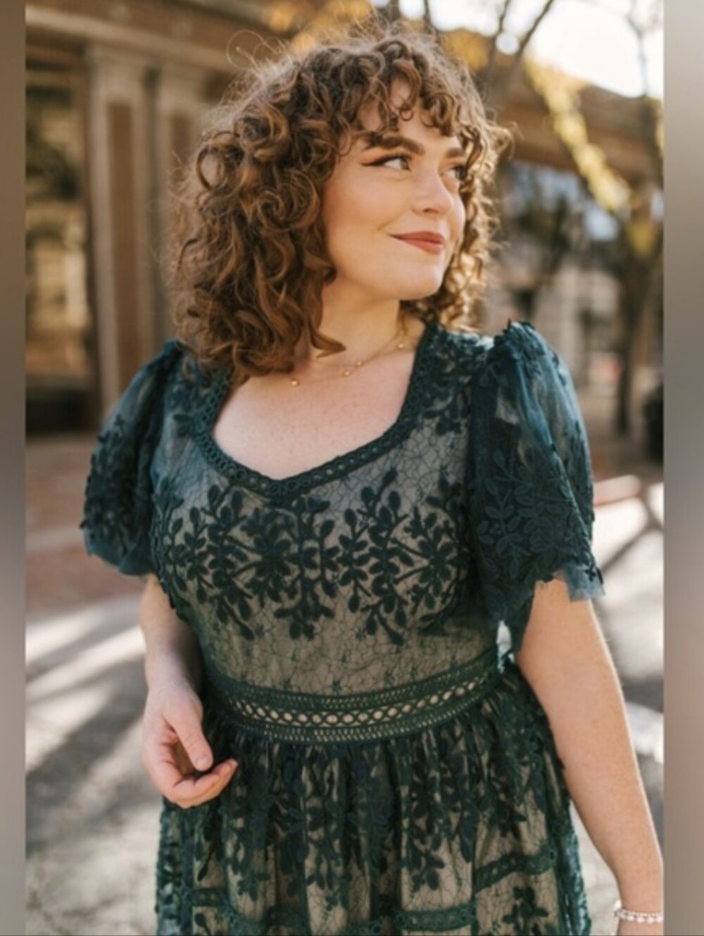 Ivy City Co Emerald Green Lace Midi Dress - Picture 2 of 10